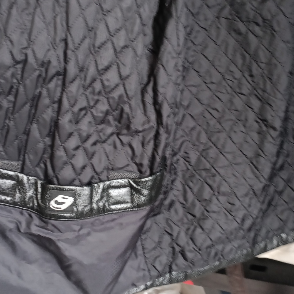 Leather jacket - Picture 2 of 3